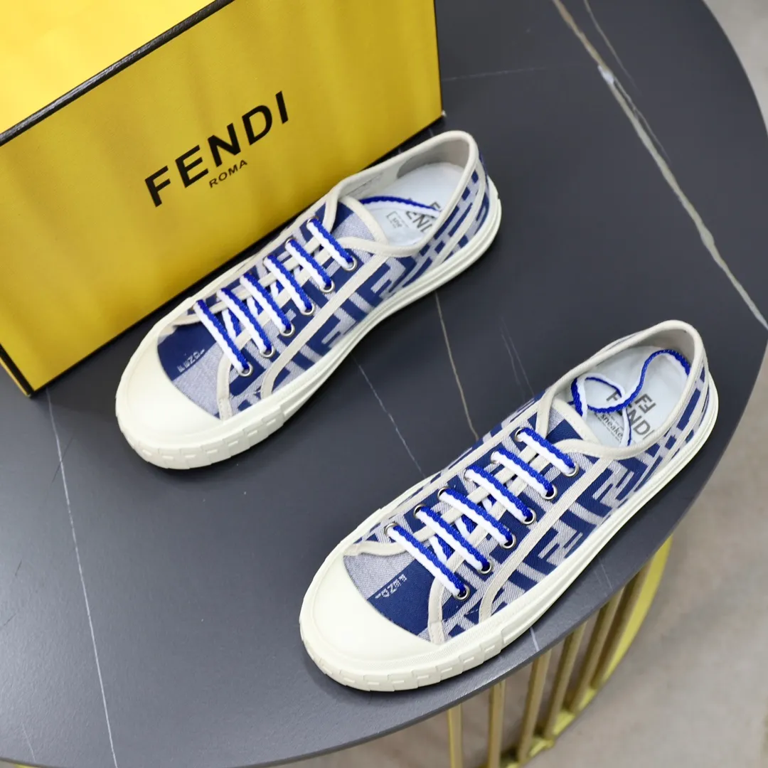 Factory price: 480 original order (couple model) Brand: FENDI Fendi 🙅‍♂️🙅‍♂️🙅‍♂️ Size: Female 35–40, Male 39-44 (45 can be customized) Grade: Official website genuine Material: Imported original LoGO fabric upper Original comfortable lining TPU wear-resistant lightweight outsole Style category: Loafers New trendy shoes Color: actual picture color